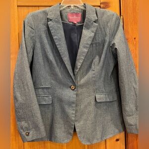 New without tags. Never Worn. The Savile Co Women’s Blue/Denim Color. Size XL.